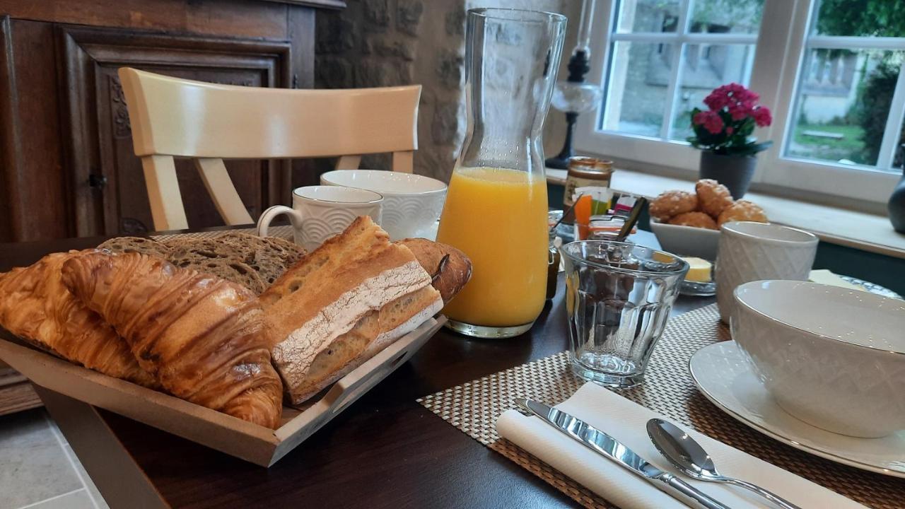 Manoir De Pierreville Audouville-la-Hubert Exteriér fotografie